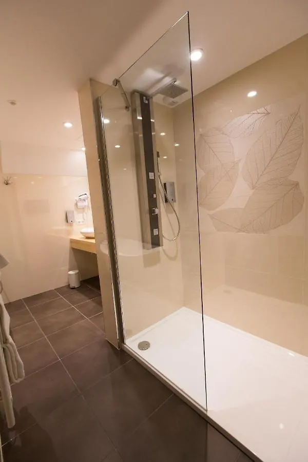 Hotel Les Palis Grand-Fougeray 0*,